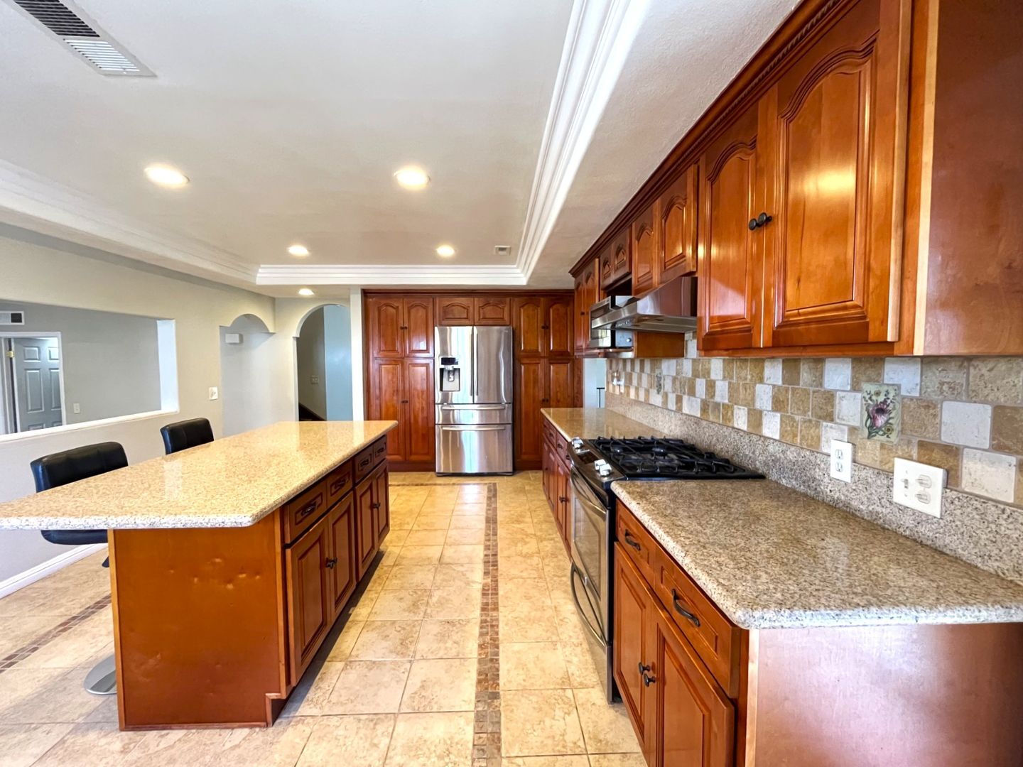 581 S Greenwich St - Anaheim - California - 4 bed, 3 bath rental property