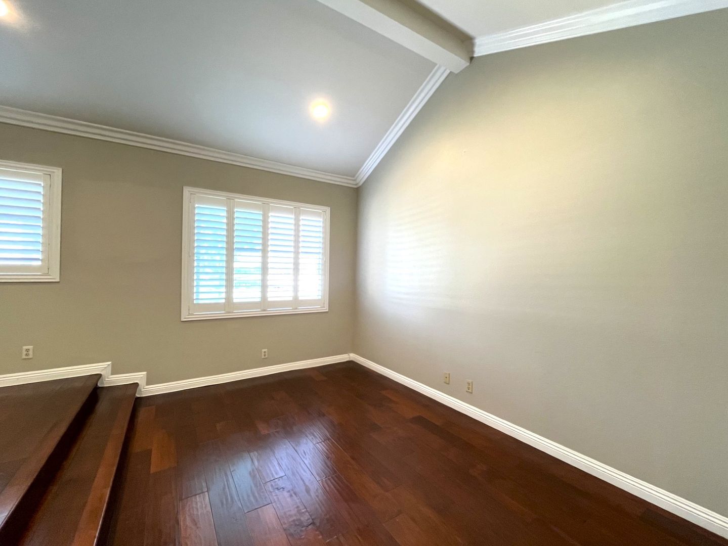 581 S Greenwich St - Anaheim - California - 4 bed, 3 bath rental property