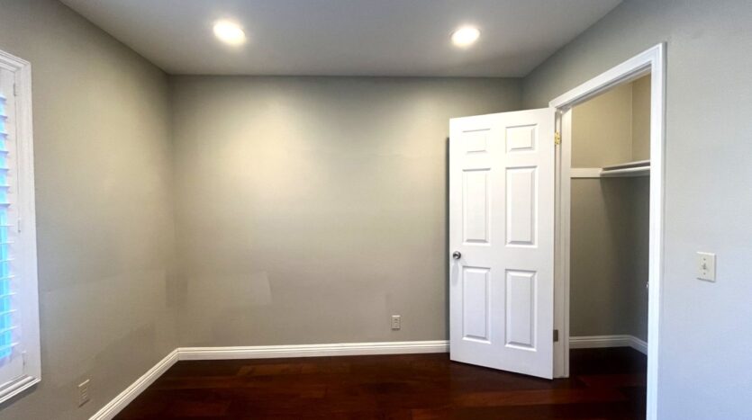 581 S Greenwich St - Anaheim - California - 4 bed, 3 bath rental property