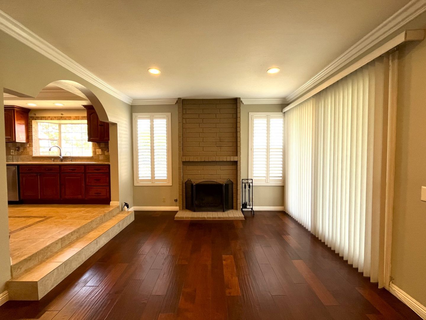 581 S Greenwich St - Anaheim - California - 4 bed, 3 bath rental property