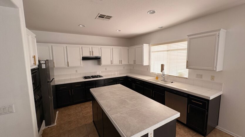 5875 Larry Dean St - Corona - California - 5 bed, 3 bath rental property