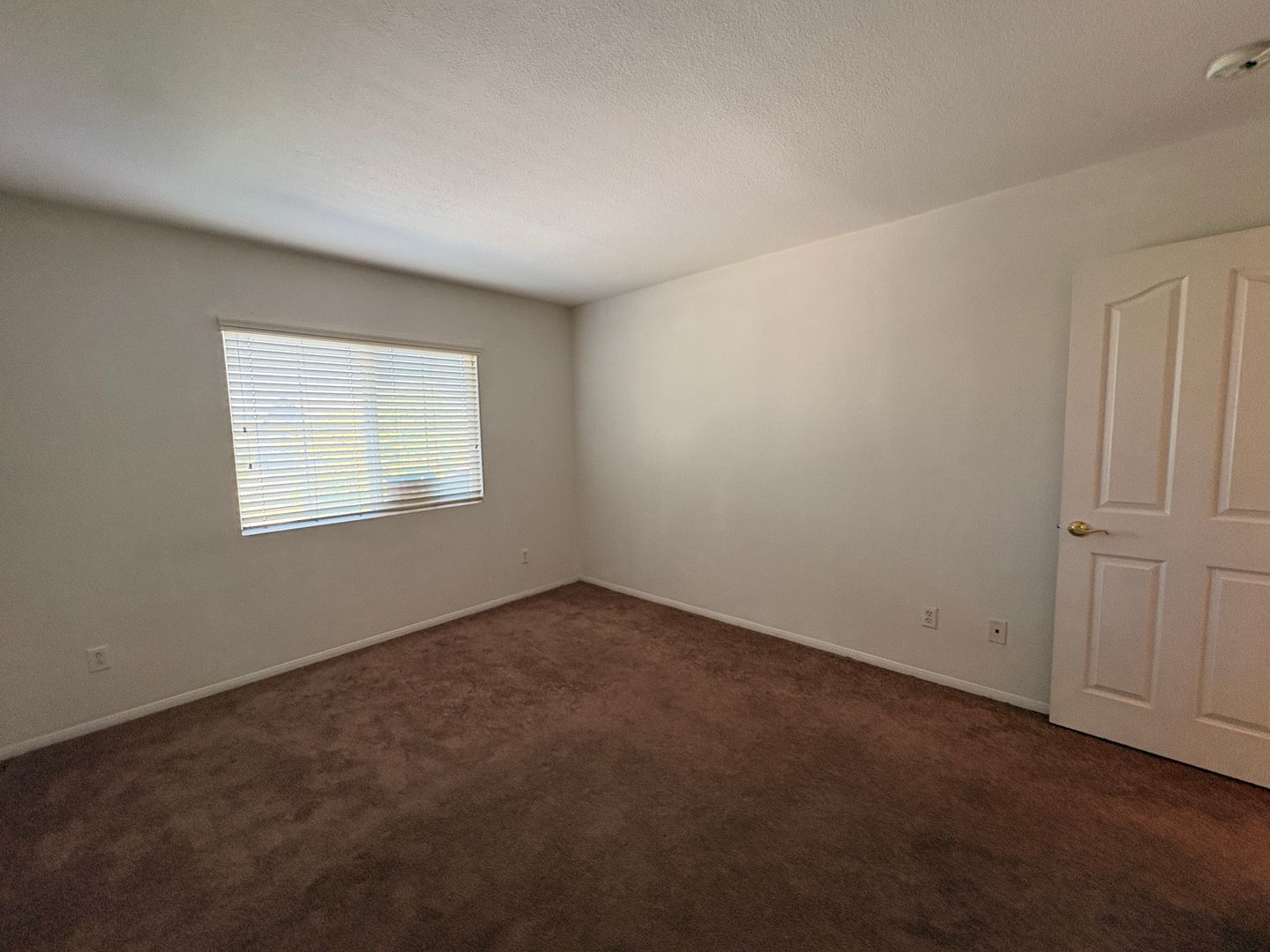 5875 Larry Dean St - Corona - California - 5 bed, 3 bath rental property