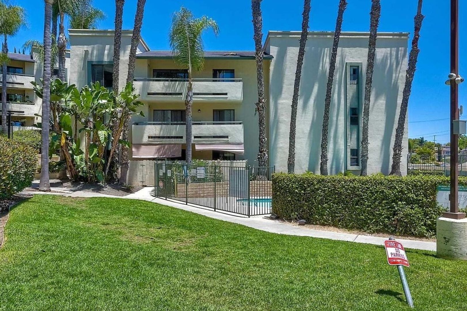 5885 El Cajon Blvd. #216 - San Diego - California - 2 bed, 2 bath rental property