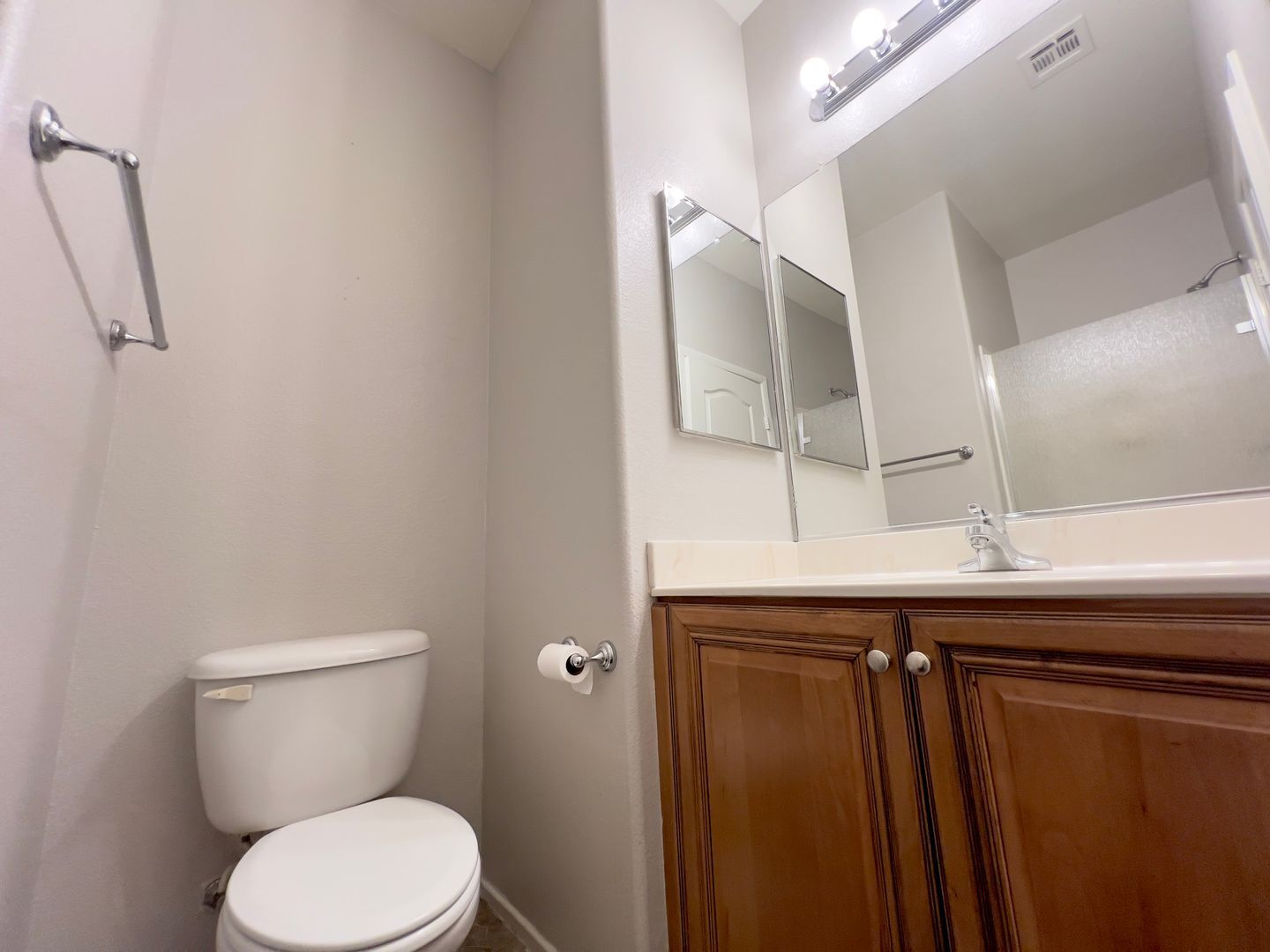 6214 W Haleh Ave - Las Vegas - Nevada - 4 bed, 3 bath rental property