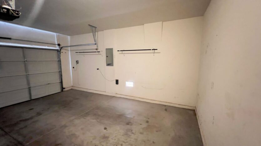 6214 W Haleh Ave - Las Vegas - Nevada - 4 bed, 3 bath rental property