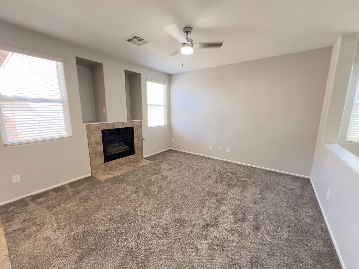 6214 W Haleh Ave - Las Vegas - Nevada - 4 bed, 3 bath rental property