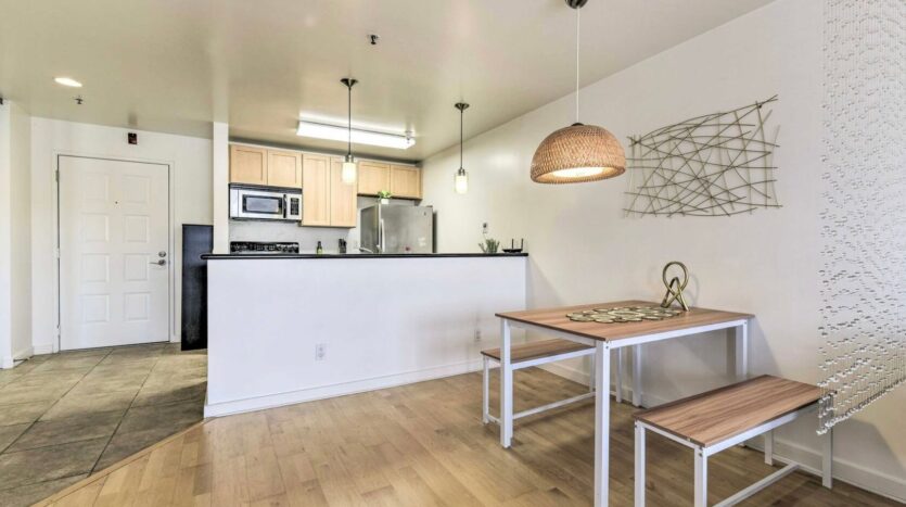 6400 Christie Ave Apt 5401 - Emeryville - California - 1 bed, 1 bath rental property