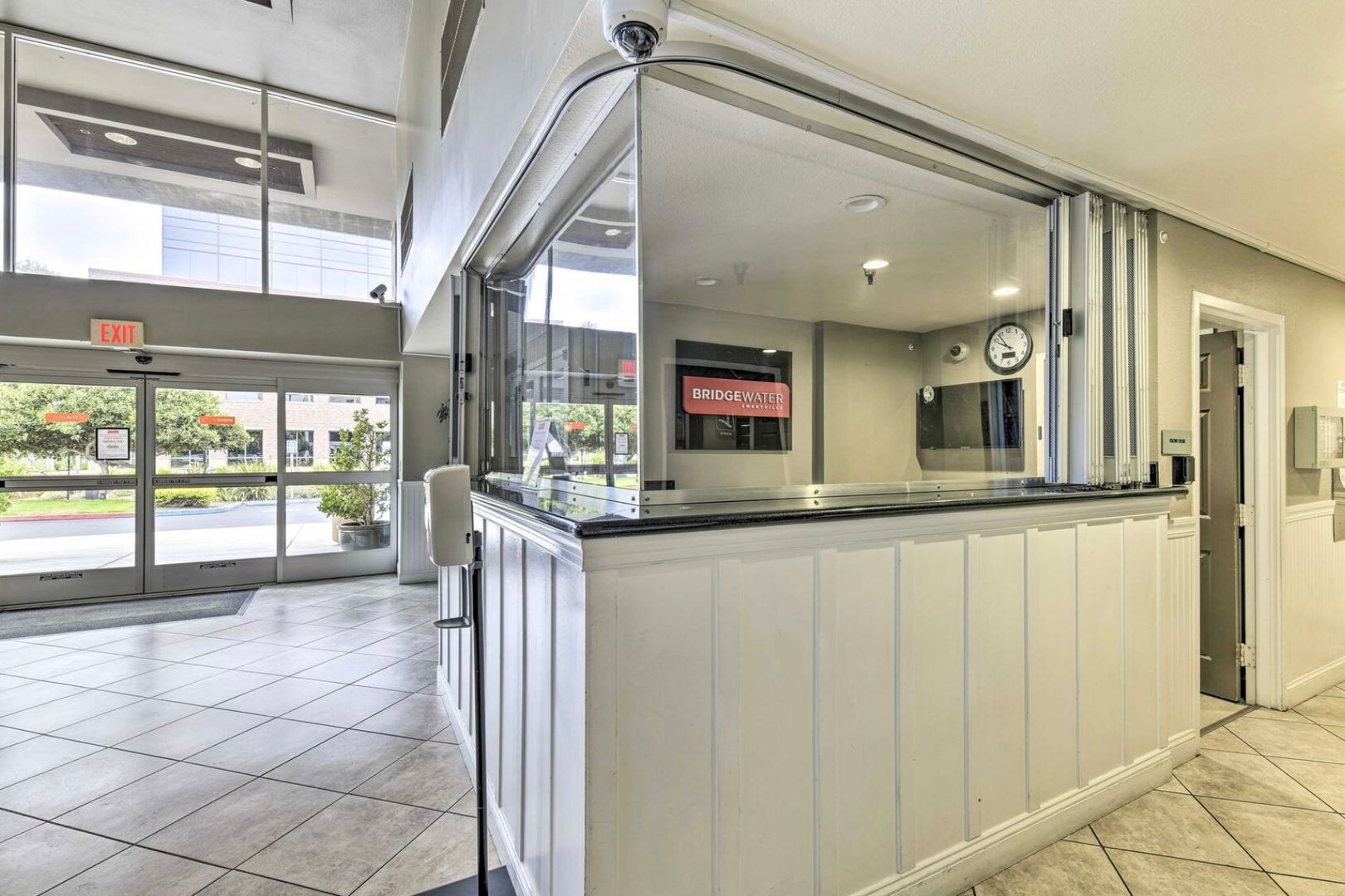 6400 Christie Ave Apt 5401 - Emeryville - California - 1 bed, 1 bath rental property