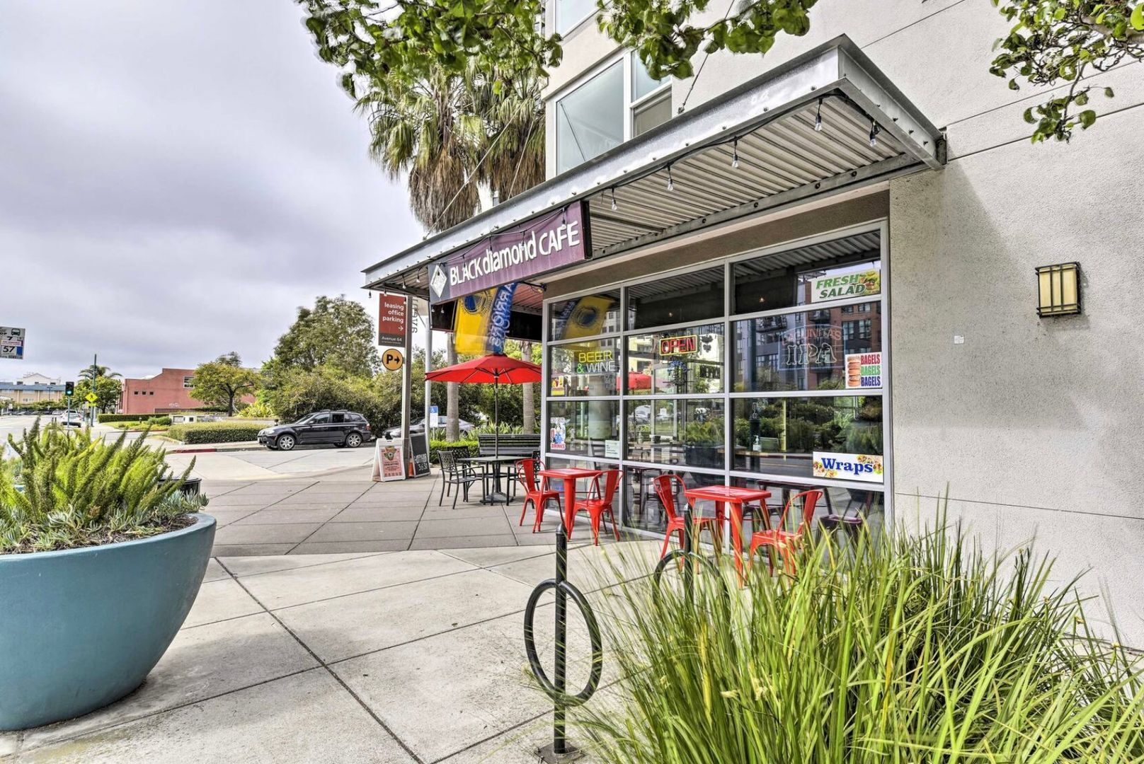 6400 Christie Ave Apt 5401 - Emeryville - California - 1 bed, 1 bath rental property