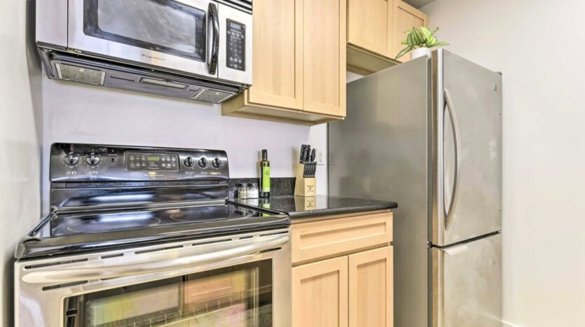 6400 Christie Ave Apt 5401 - Emeryville - California - 1 bed, 1 bath rental property