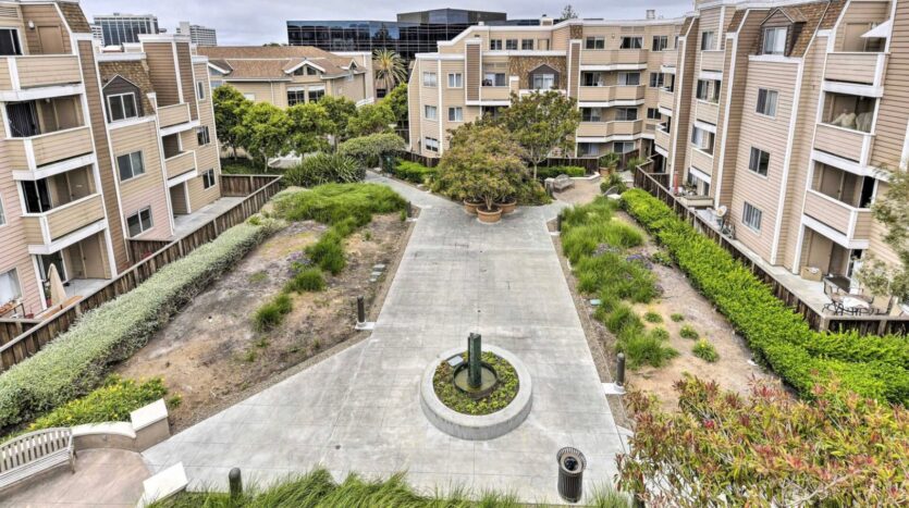 6400 Christie Ave Apt 5401 - Emeryville - California - 1 bed, 1 bath rental property