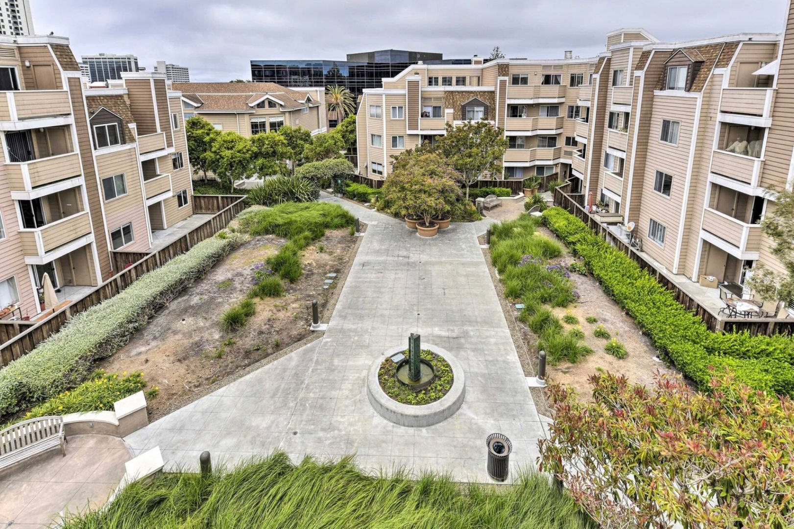6400 Christie Ave Apt 5401 - Emeryville - California - 1 bed, 1 bath rental property