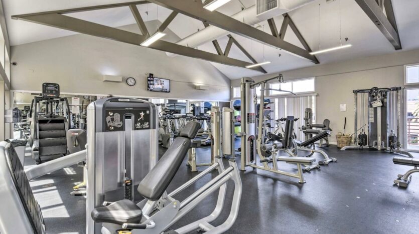 6400 Christie Ave Apt 5401 - Emeryville - California - 1 bed, 1 bath rental property