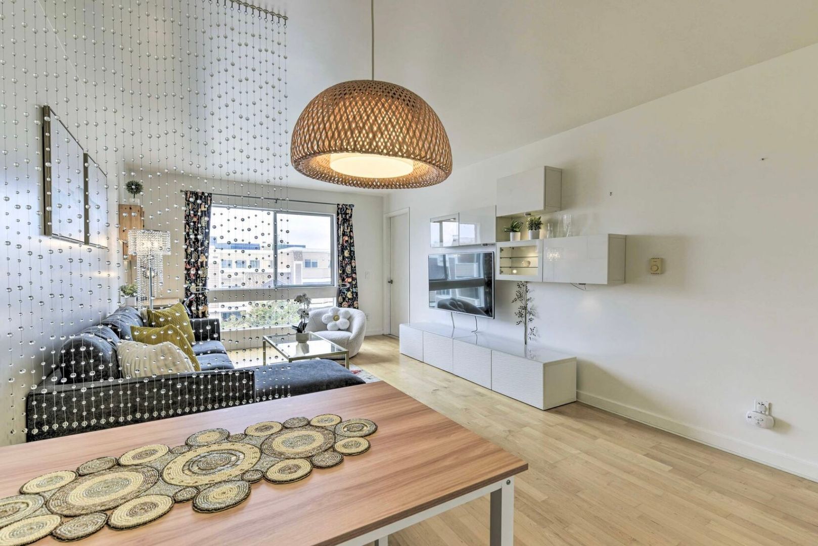 6400 Christie Ave Apt 5401 - Emeryville - California - 1 bed, 1 bath rental property