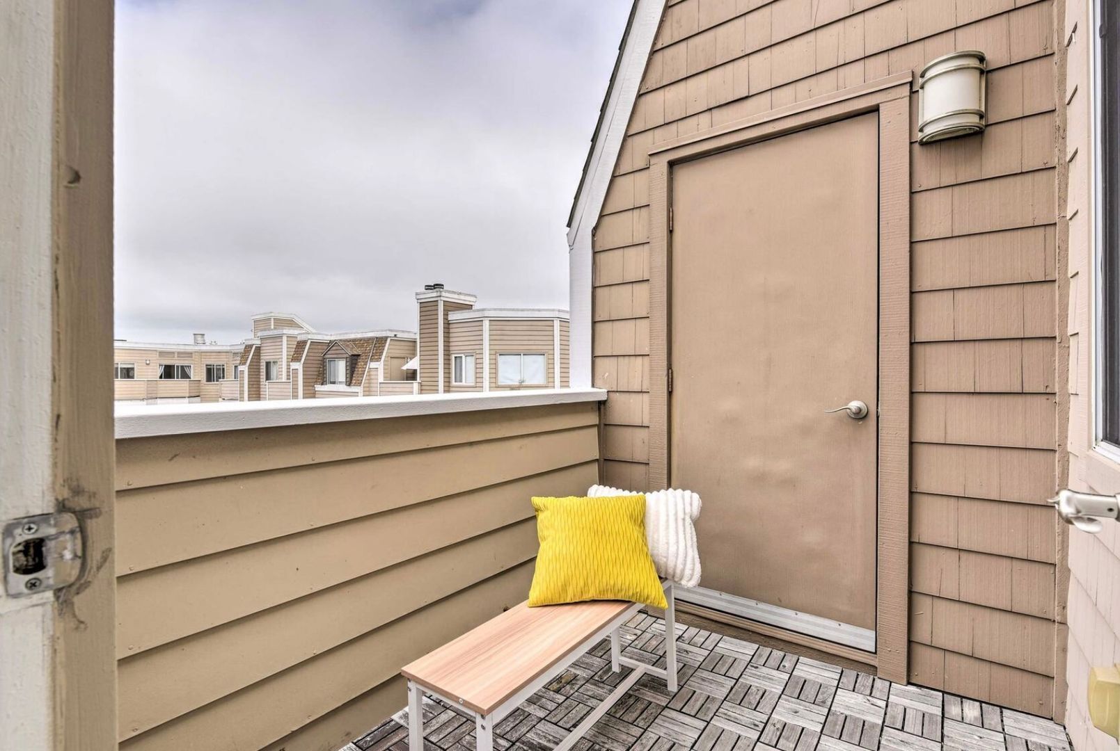 6400 Christie Ave Apt 5401 - Emeryville - California - 1 bed, 1 bath rental property