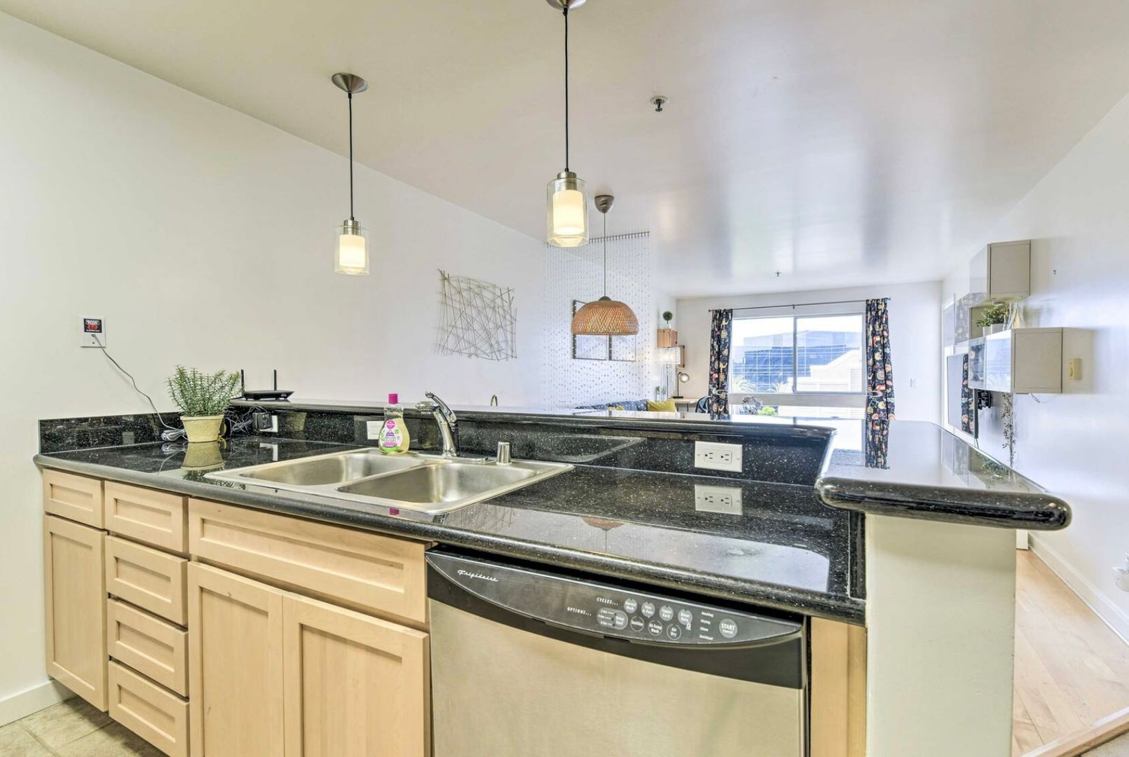 6400 Christie Ave Apt 5401 - Emeryville - California - 1 bed, 1 bath rental property