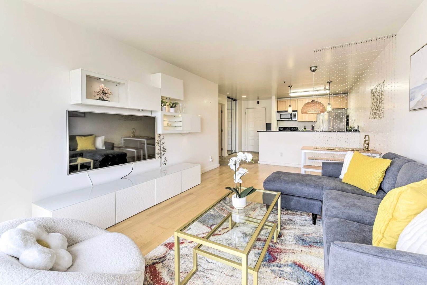 6400 Christie Ave Apt 5401 - Emeryville - California - 1 bed, 1 bath rental property