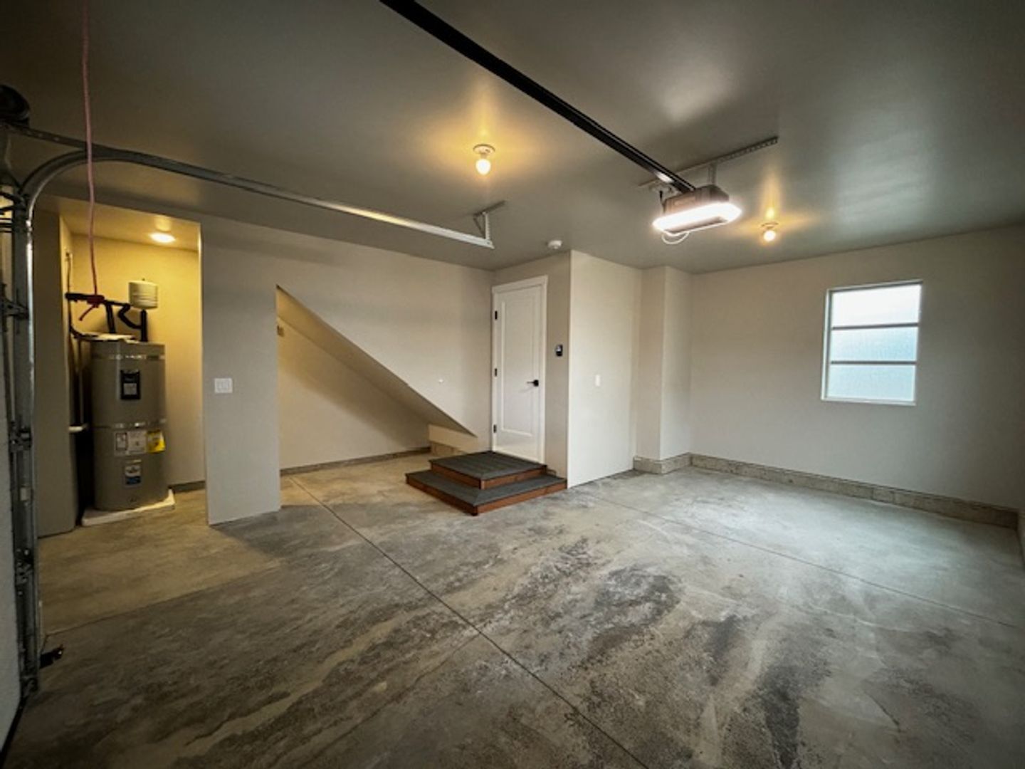  688 Venture Way - Bellingham - Washington - 2 bed, 1.5 bath rental property