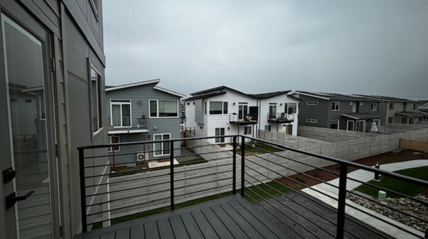 688 Venture Way - Bellingham - Washington - 2 bed, 1.5 bath rental property
