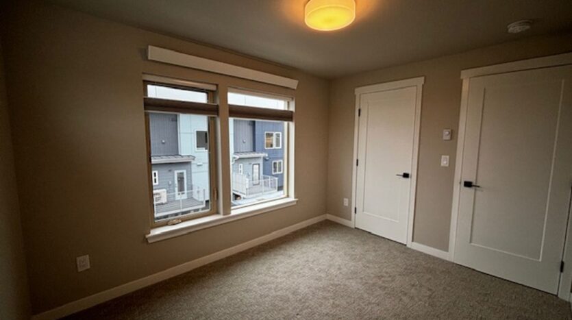 688 Venture Way - Bellingham - Washington - 2 bed, 1.5 bath rental property