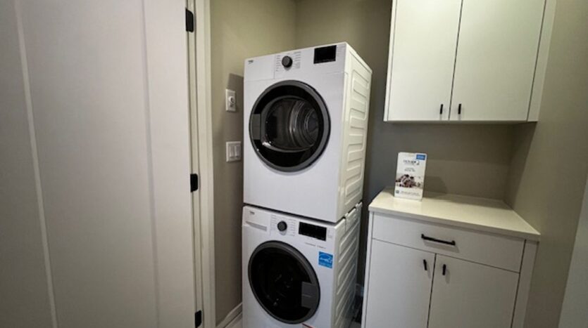 688 Venture Way - Bellingham - Washington - 2 bed, 1.5 bath rental property