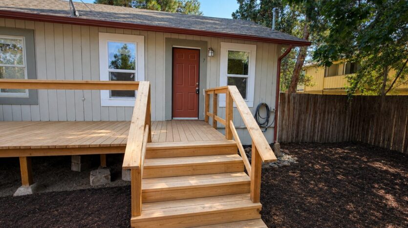 7 SW McKinley Ave  - Bend - Oregon - 1 bed, 1 bath rental property
