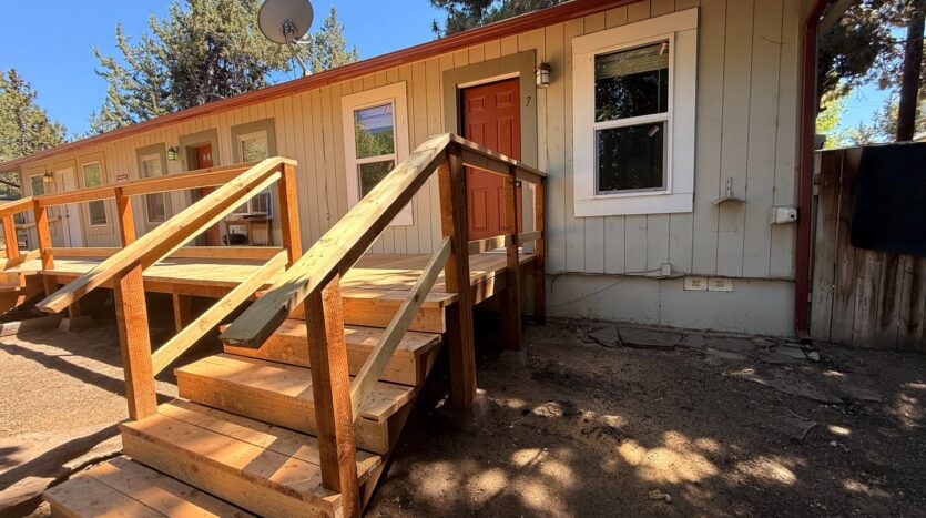 7 SW McKinley Ave  - Bend - Oregon - 1 bed, 1 bath rental property
