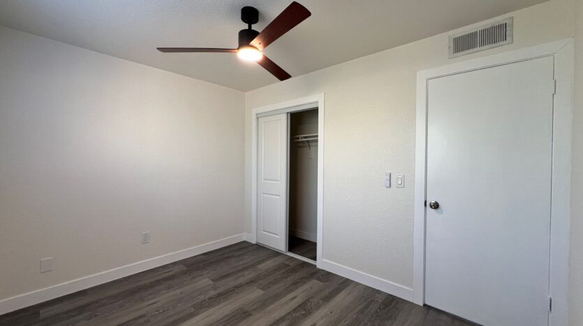 709 East Houston Avenue  14 - Visalia - California - 2 bed, 1 bath rental property