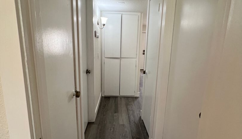 709 East Houston Avenue  14 - Visalia - California - 2 bed, 1 bath rental property