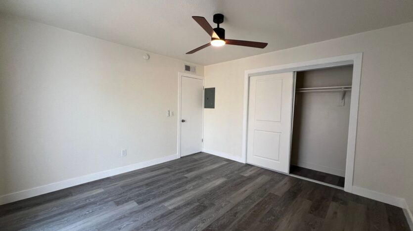 709 East Houston Avenue  14 - Visalia - California - 2 bed, 1 bath rental property