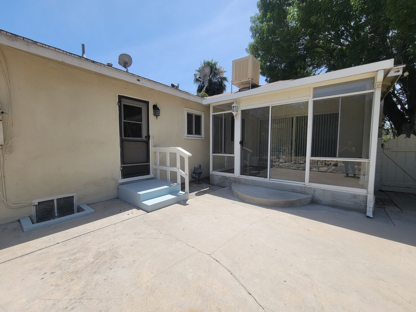 7118 Irondale Avenue - Los Angeles - California - 3 bed, 2 bath rental property