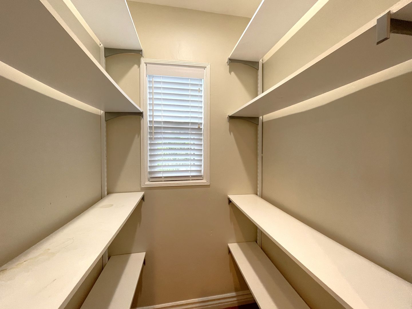 716 W Upas St - San Diego - California - 3 bed, 2 bath rental property