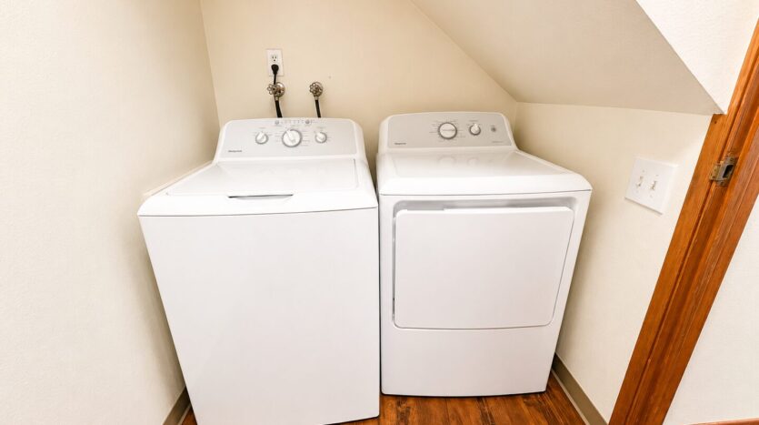 719-731 Washington Street - Oregon City - Oregon - 2 bed, 1.5 bath rental property