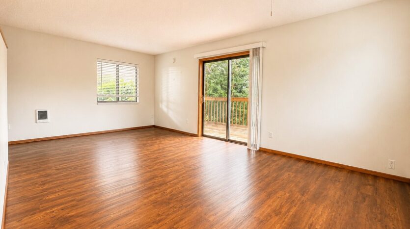 719-731 Washington Street - Oregon City - Oregon - 2 bed, 1.5 bath rental property