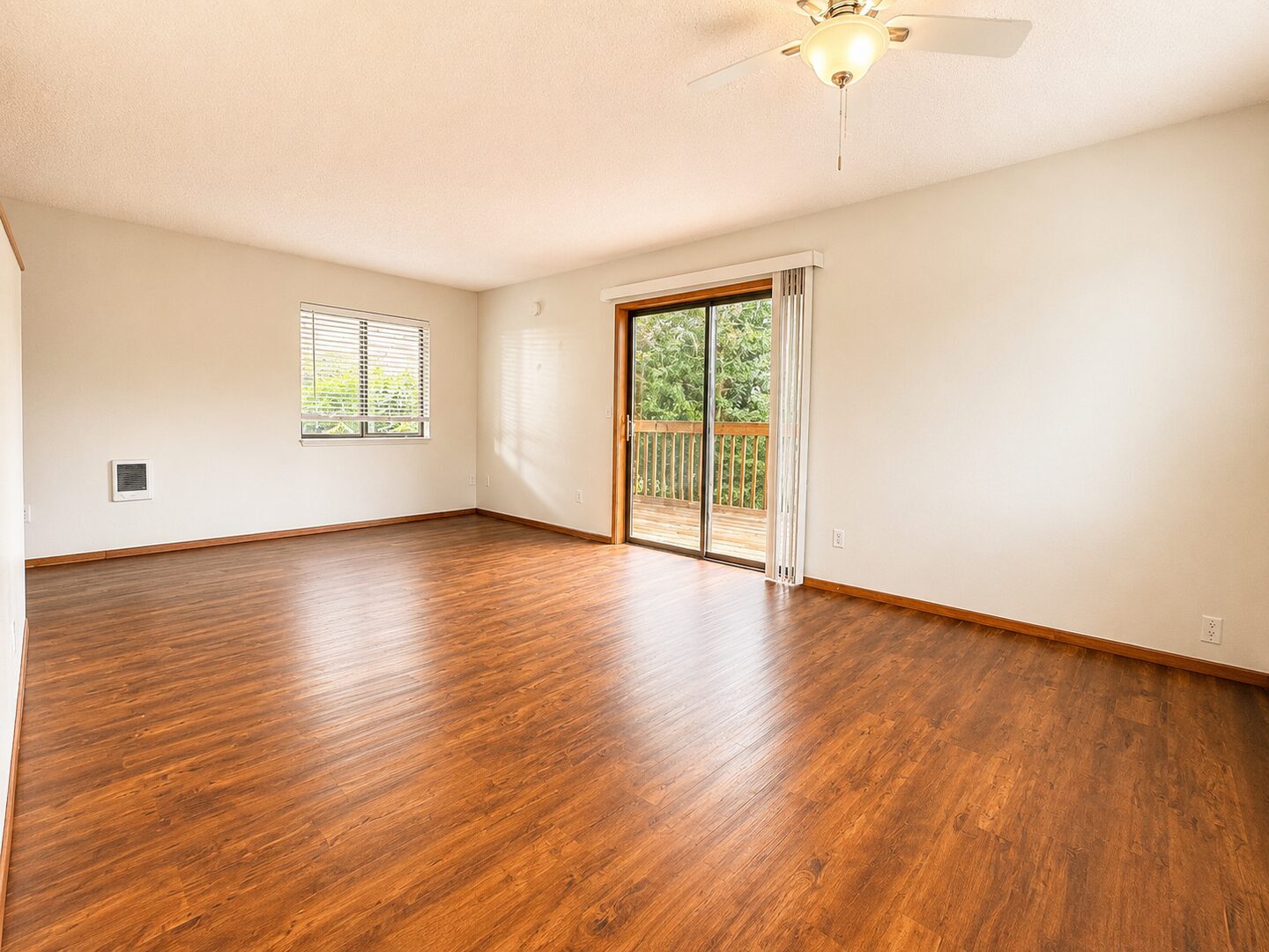 719-731 Washington Street - Oregon City - Oregon - 2 bed, 1.5 bath rental property