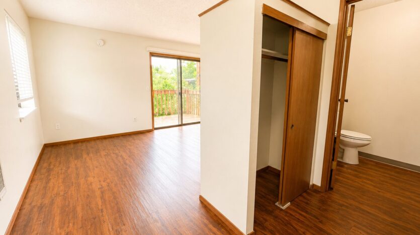 719-731 Washington Street - Oregon City - Oregon - 2 bed, 1.5 bath rental property