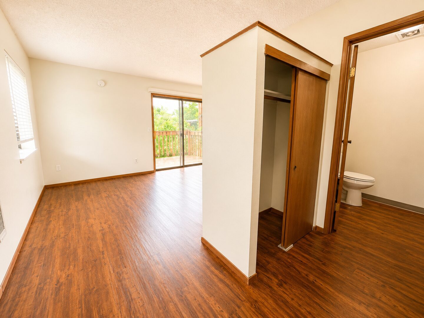 719-731 Washington Street - Oregon City - Oregon - 2 bed, 1.5 bath rental property
