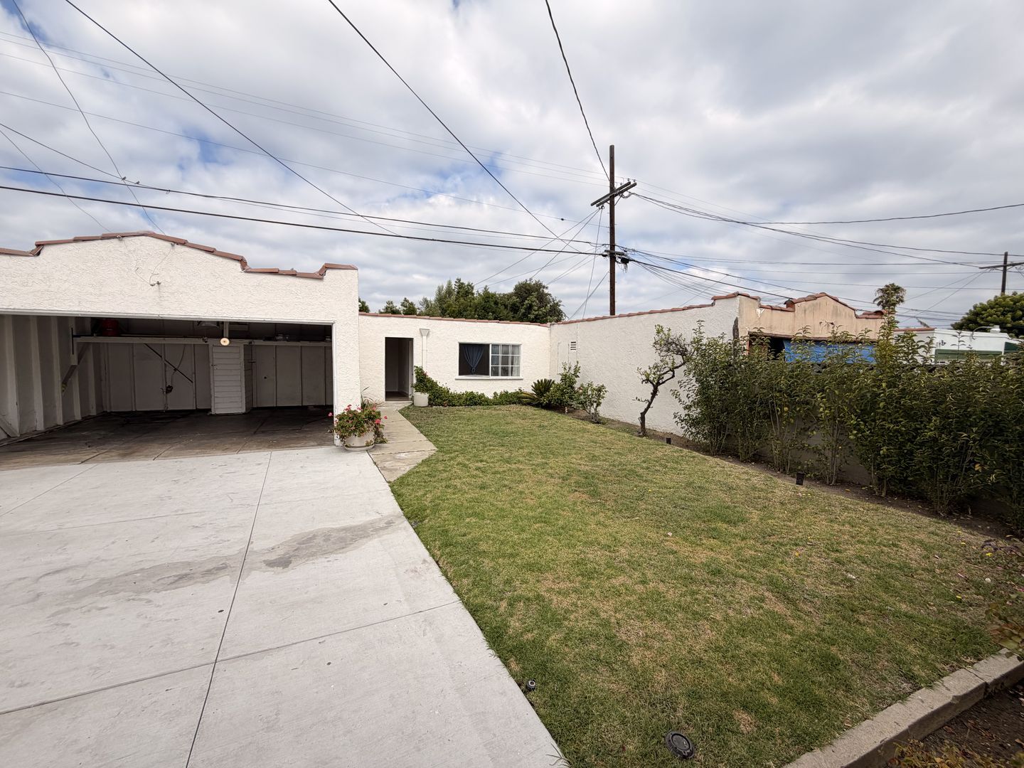 7307 Hallsdale Avenue - Los Angeles - California - 3 bed, 1 bath rental property
