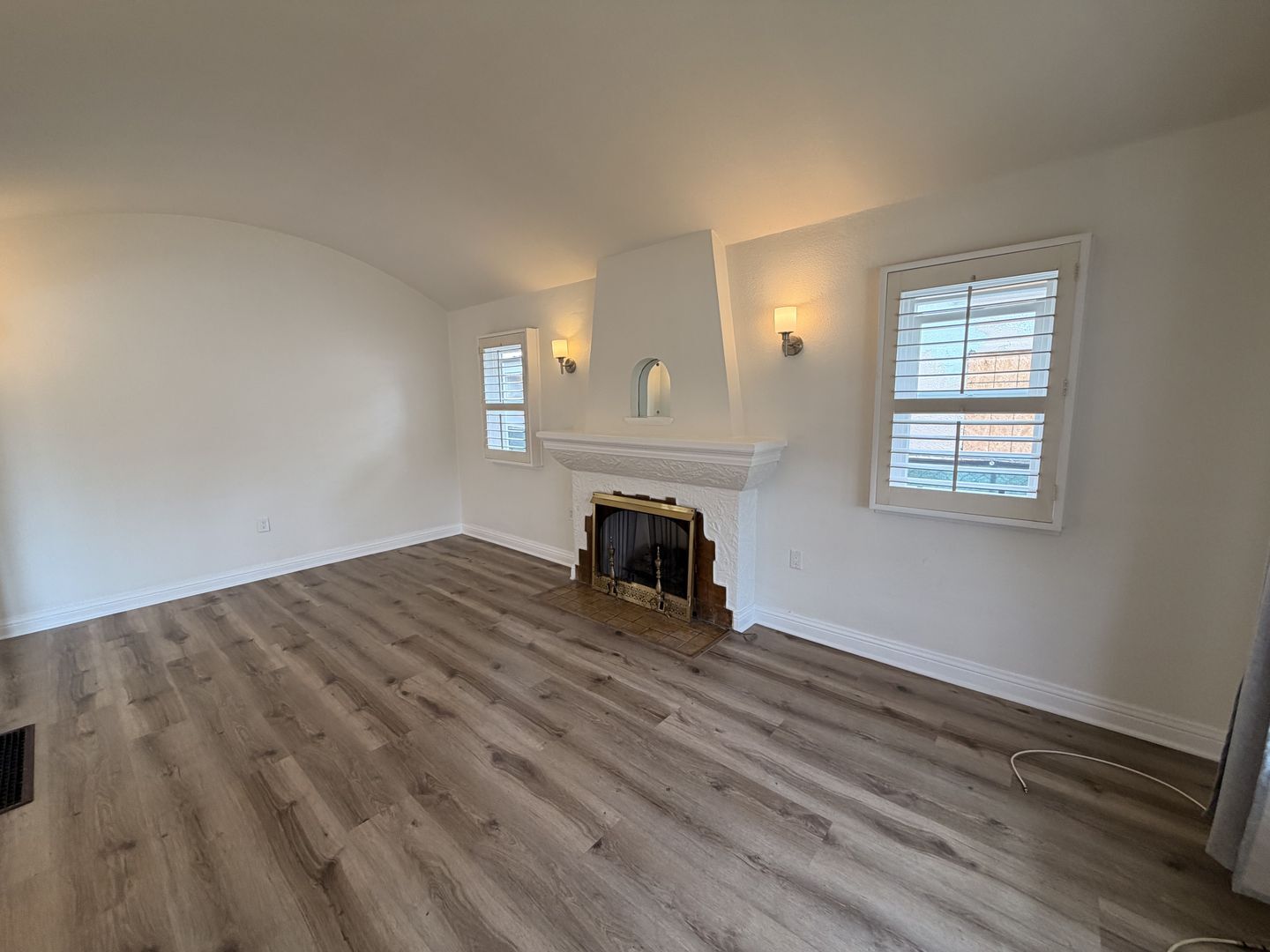 7307 Hallsdale Avenue - Los Angeles - California - 3 bed, 1 bath rental property