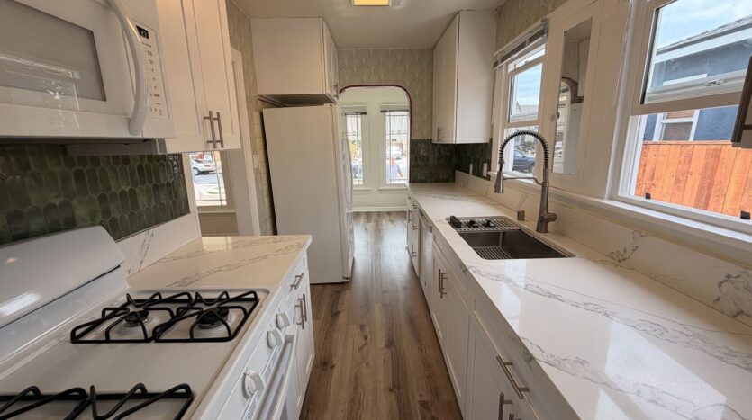 7307 Hallsdale Avenue - Los Angeles - California - 3 bed, 1 bath rental property