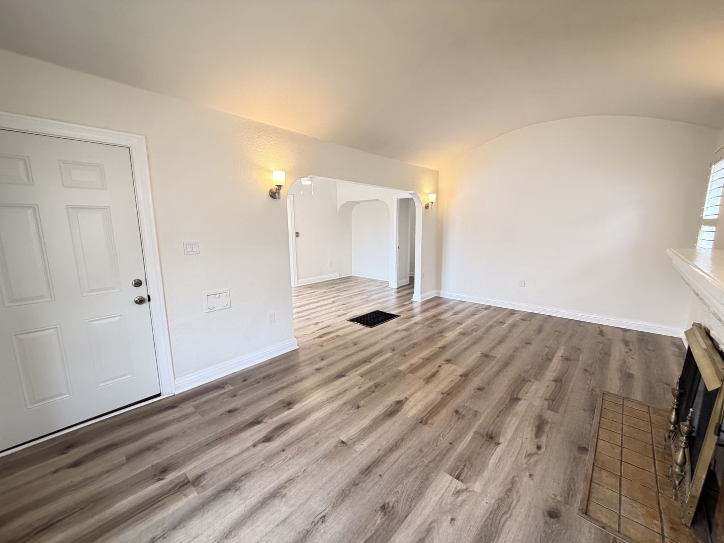 7307 Hallsdale Avenue - Los Angeles - California - 3 bed, 1 bath rental property