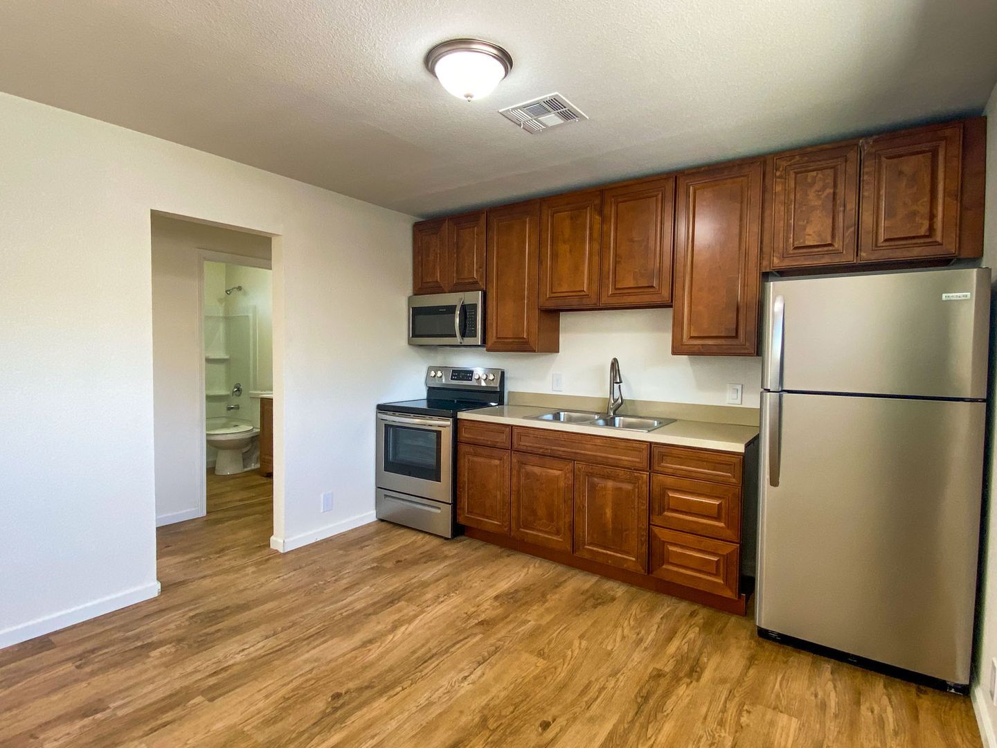 75 E Atlantic Ave - Henderson - Nevada - 1 bed, 1 bath rental property