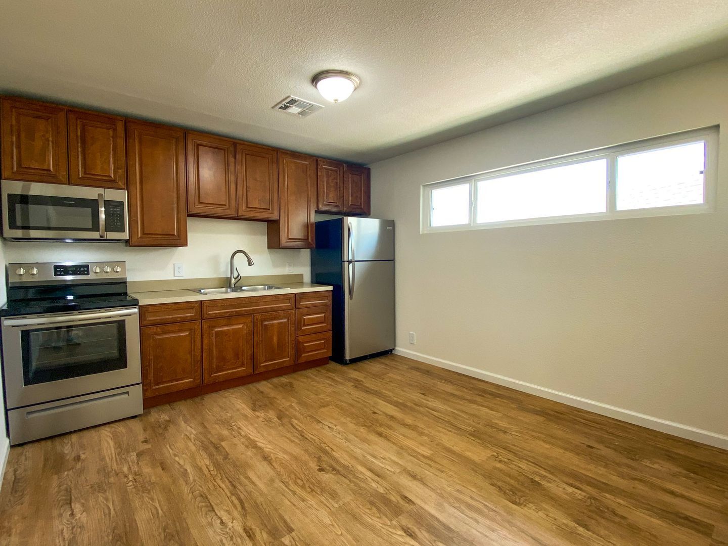 75 E Atlantic Ave - Henderson - Nevada - 1 bed, 1 bath rental property