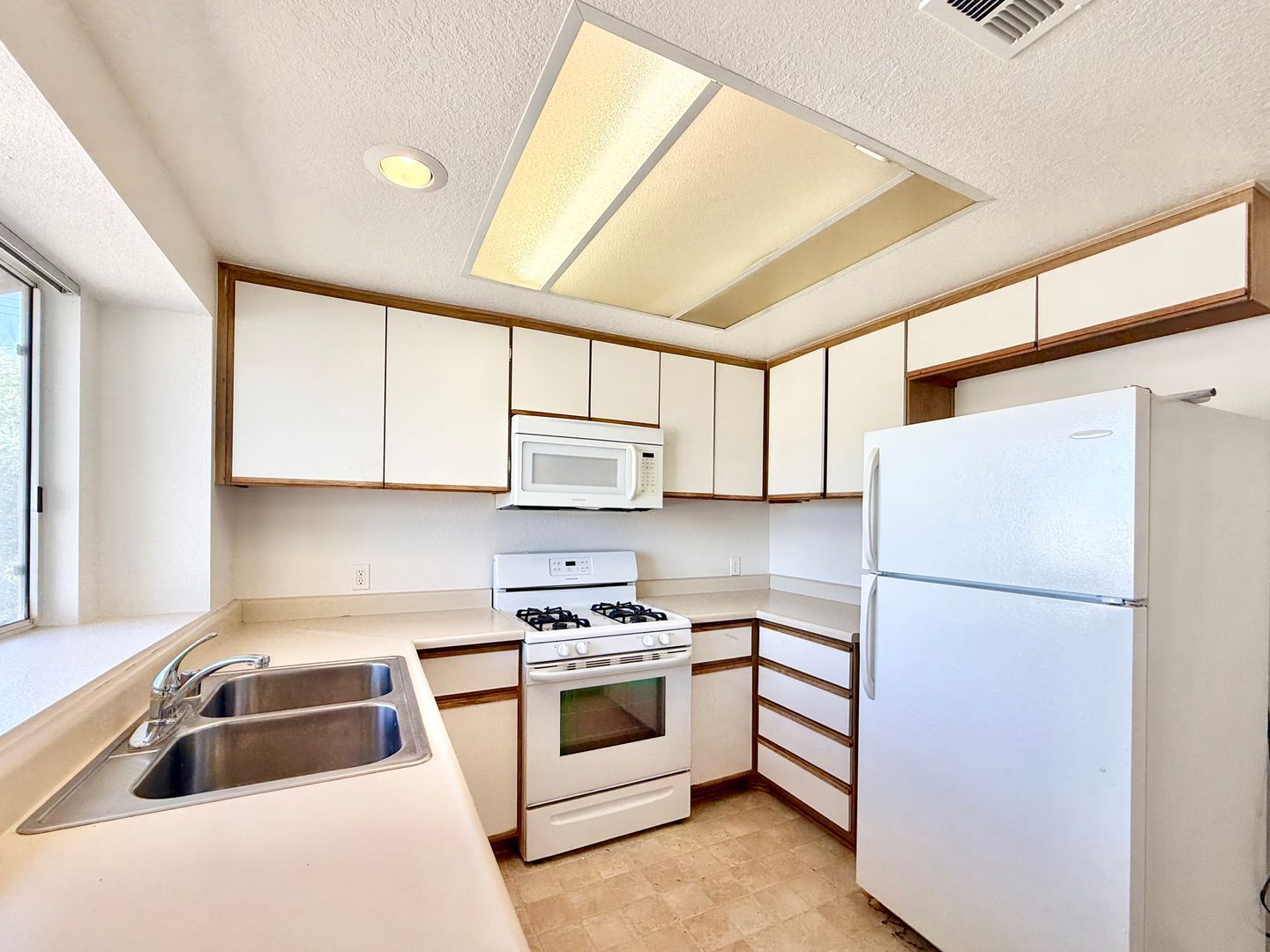 79540 Avenue 42 - Unit B - Bermuda Dunes - California - 2 bed, 2 bath rental property