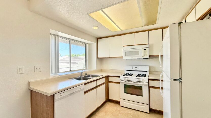 79540 Avenue 42 - Unit B - Bermuda Dunes - California - 2 bed, 2 bath rental property