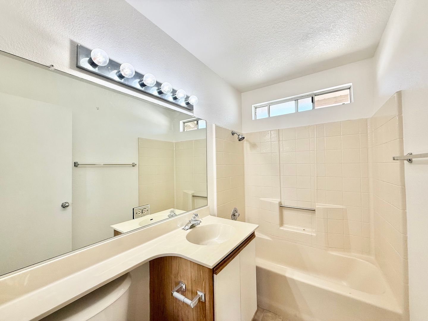 79540 Avenue 42 - Unit B - Bermuda Dunes - California - 2 bed, 2 bath rental property