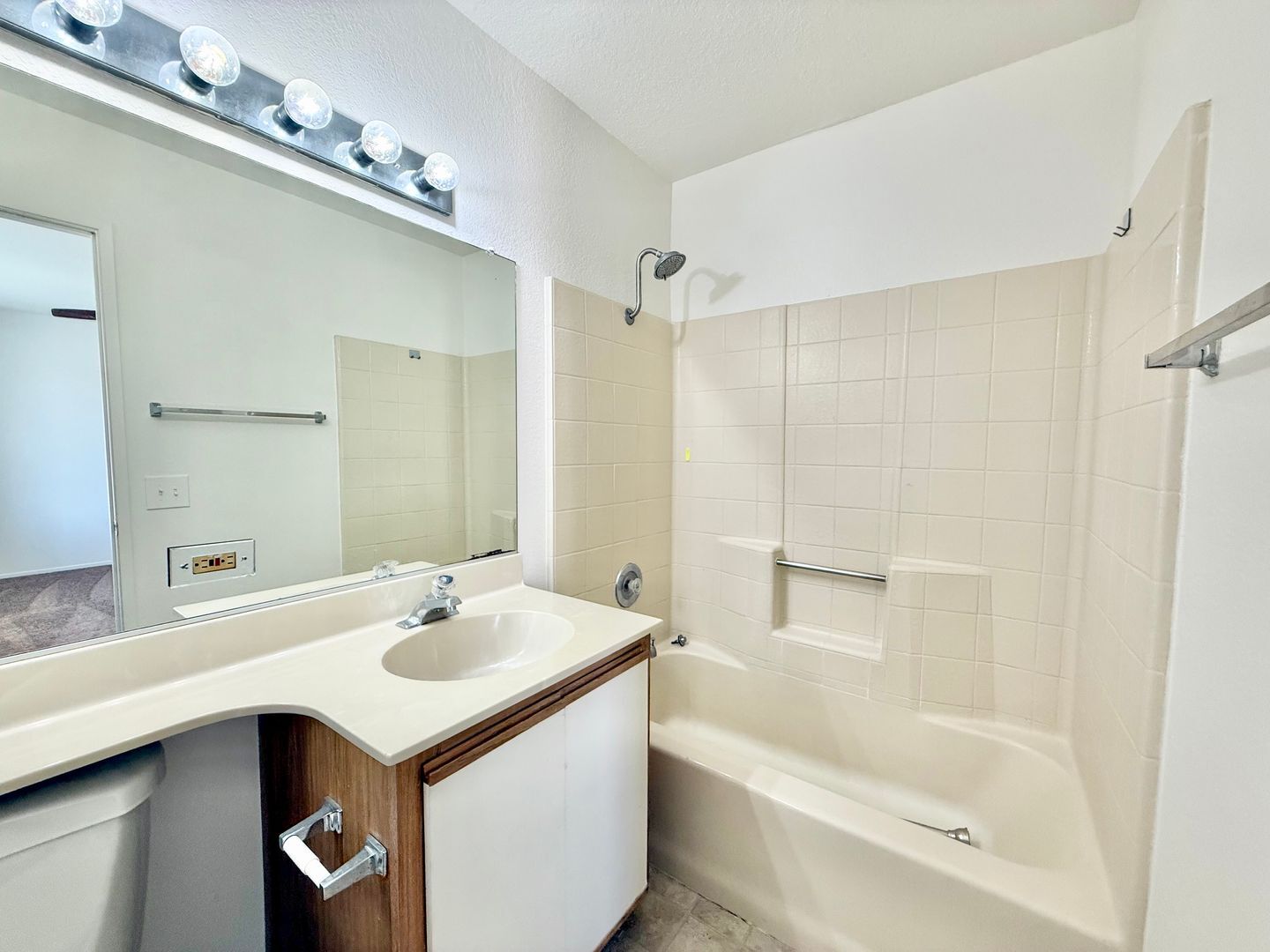 79540 Avenue 42 - Unit B - Bermuda Dunes - California - 2 bed, 2 bath rental property