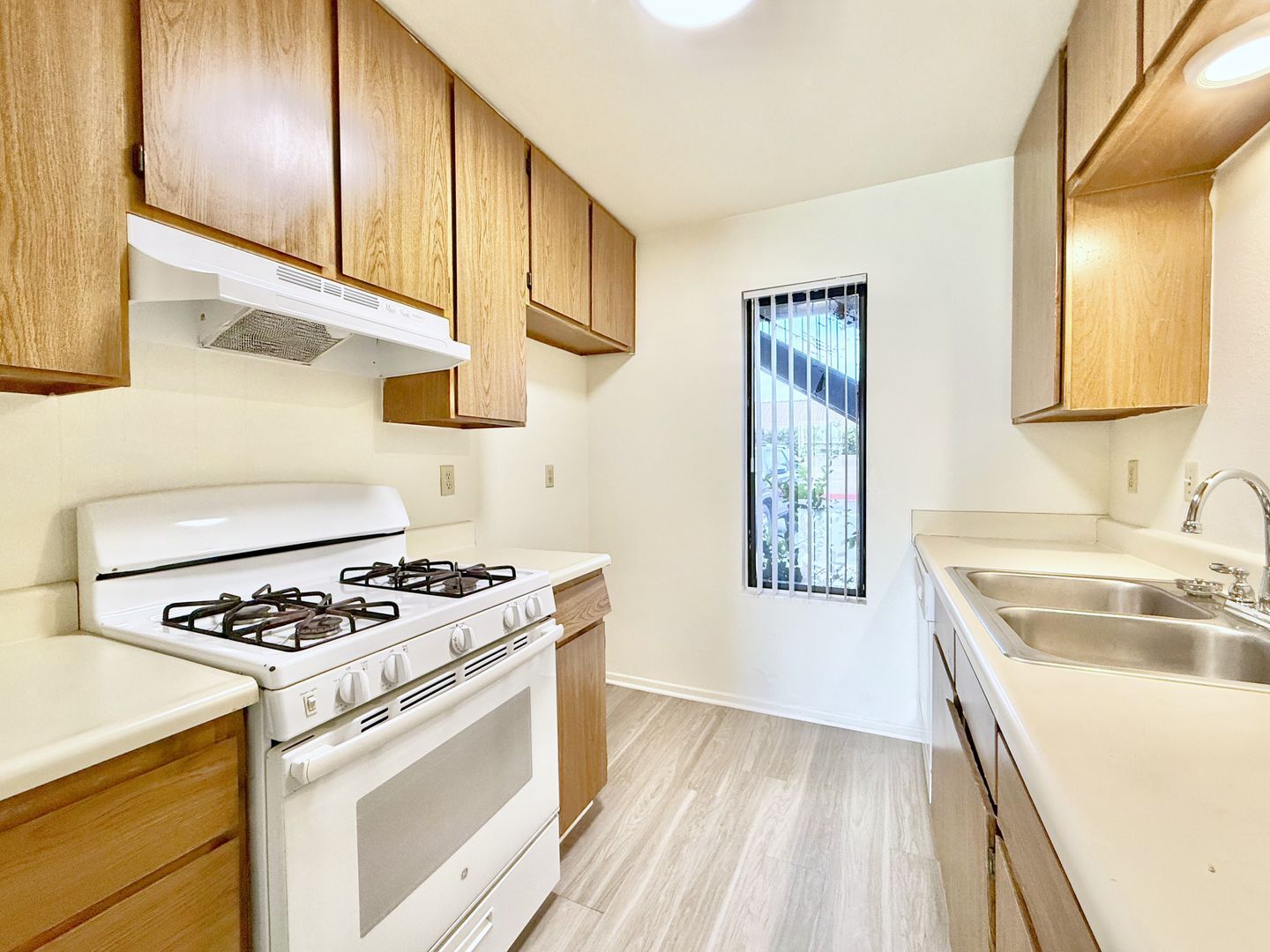 81351 Fred Waring Drive - Unit 215 - Indio - California - 2 bed, 1 bath rental property