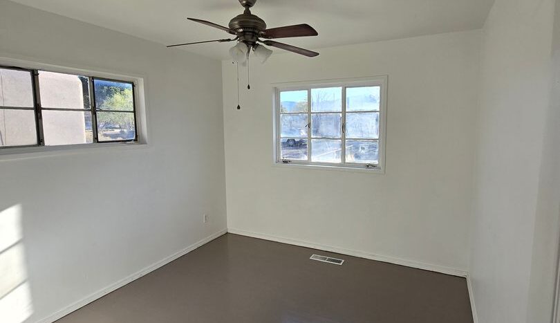 825 Monroe St. NE - Albuquerque - New Mexico - 4 bed, 2 bath rental property