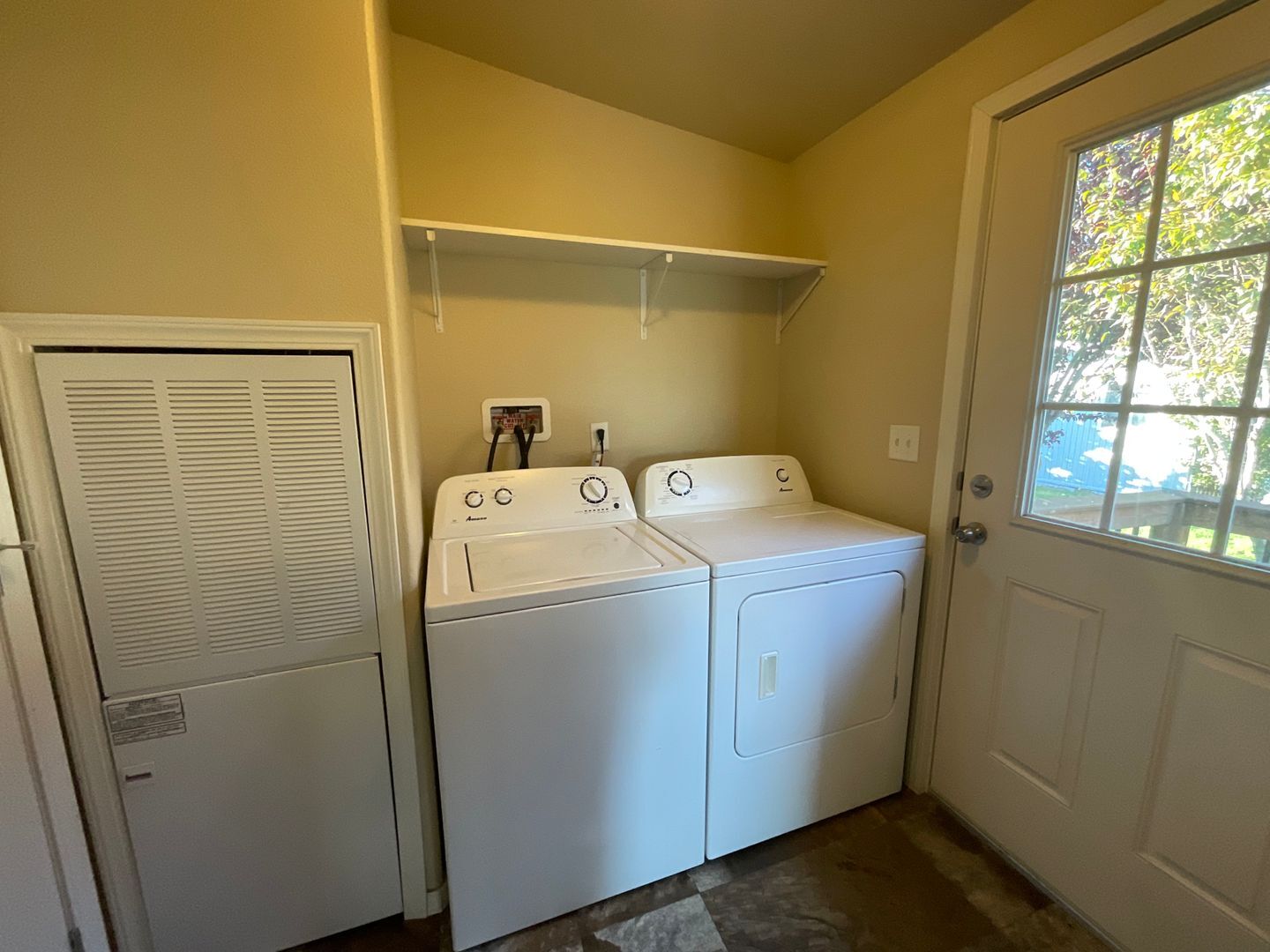 8477 Selder Rd. - Blaine - Washington - 3 bed, 2 bath rental property